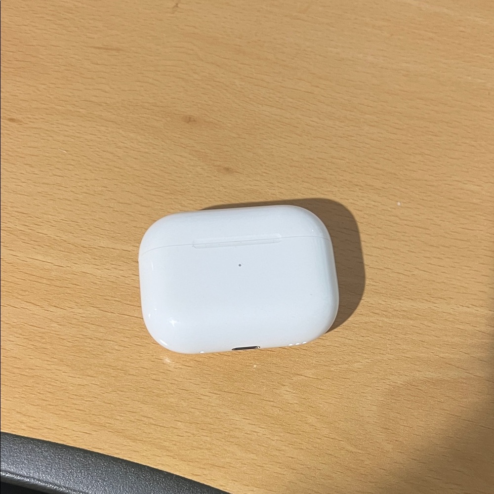 Apple Airpods Pro (1st generation) with charging case